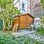 New! Adorable House With Garden *Paris 17*