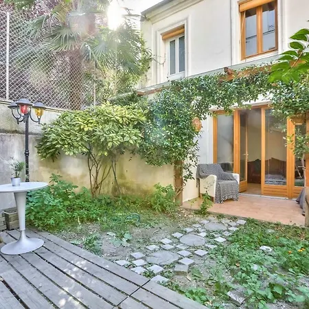 New! Adorable House With Garden *paris 17* *